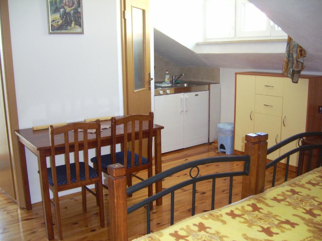 Apartments Villa More 마카르스카 객실 사진